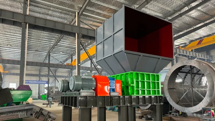 Penghancur Roll Ganda Berpaku (Double Toothed Roll Crusher)